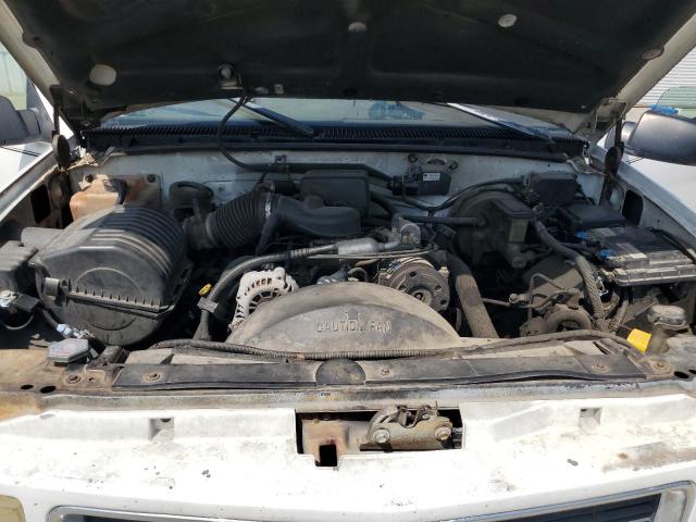 GMC Suburban C1500 Image 10