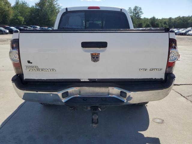 Toyota Tacoma Double Cab Image 2