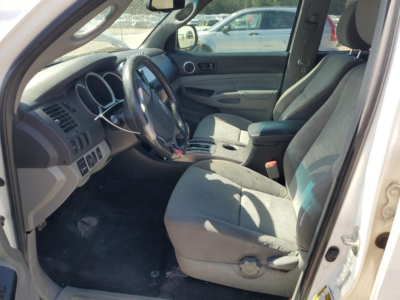 Toyota Tacoma Double Cab Image 5