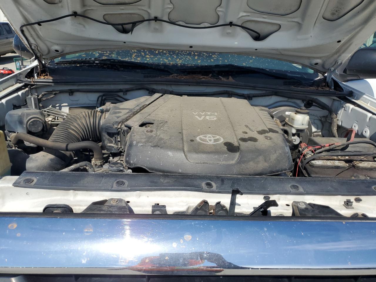 Toyota Tacoma Double Cab Image 9