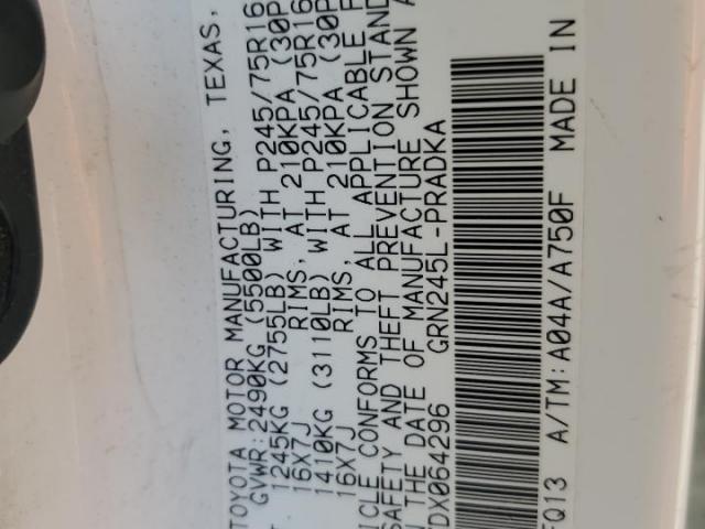 Toyota Tacoma Double Cab Image 8