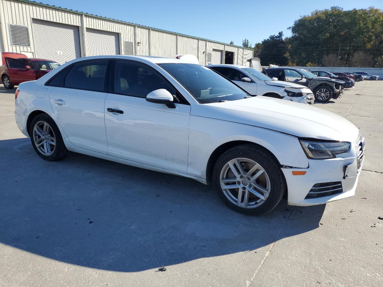 Audi A4 Premium Image 11