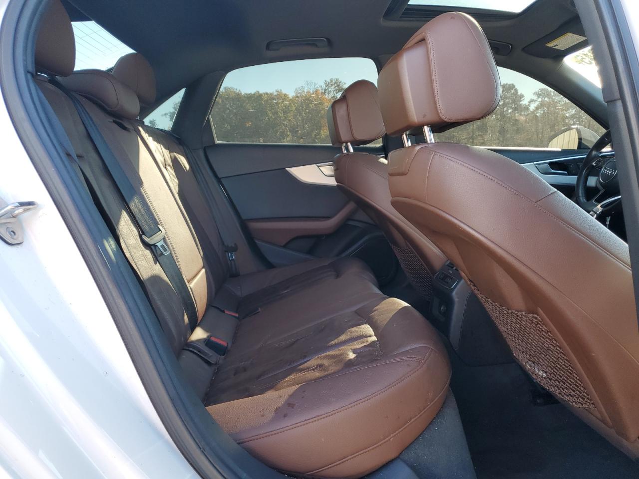 Audi A4 Premium Image 5