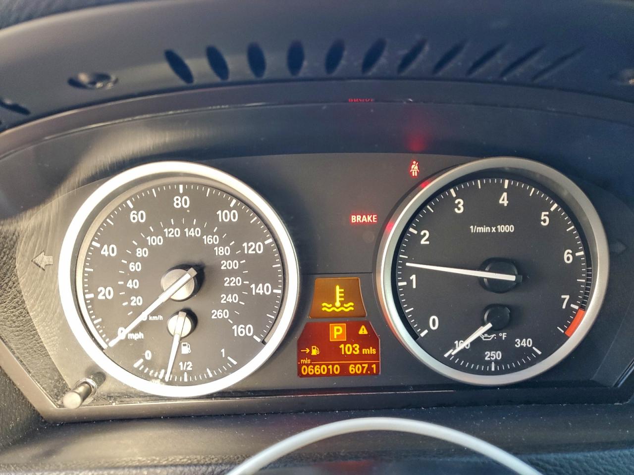 BMW X Series Xdrive50i Image 6