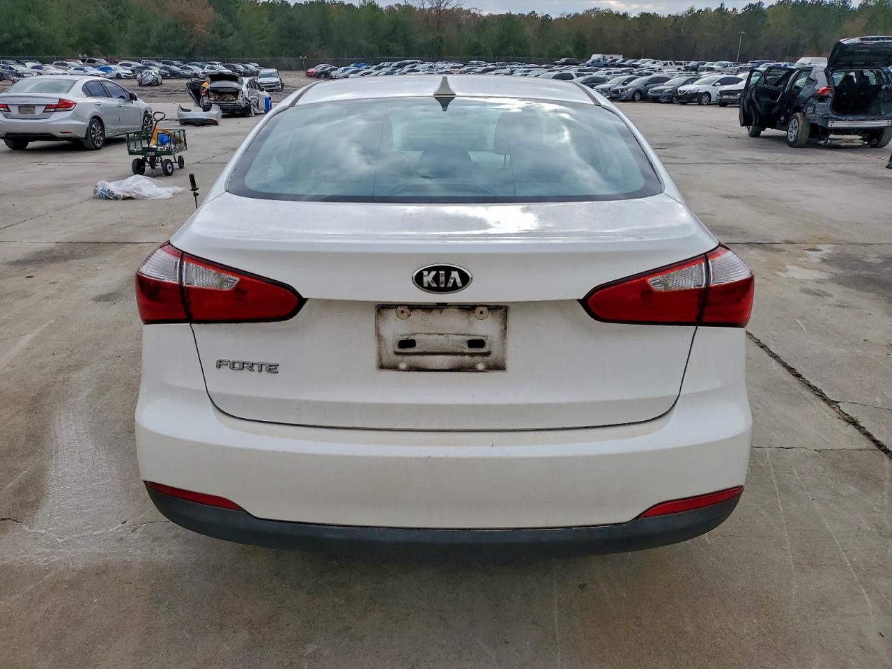 Kia Forte Lx Image 10