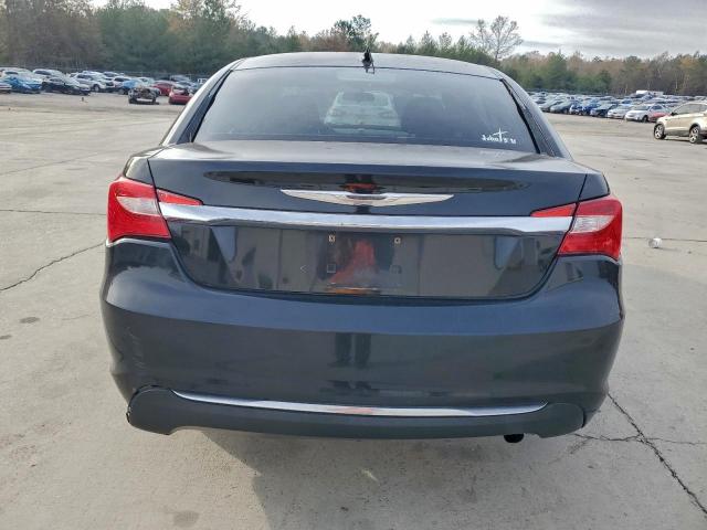 Chrysler 200 Lx Image 2