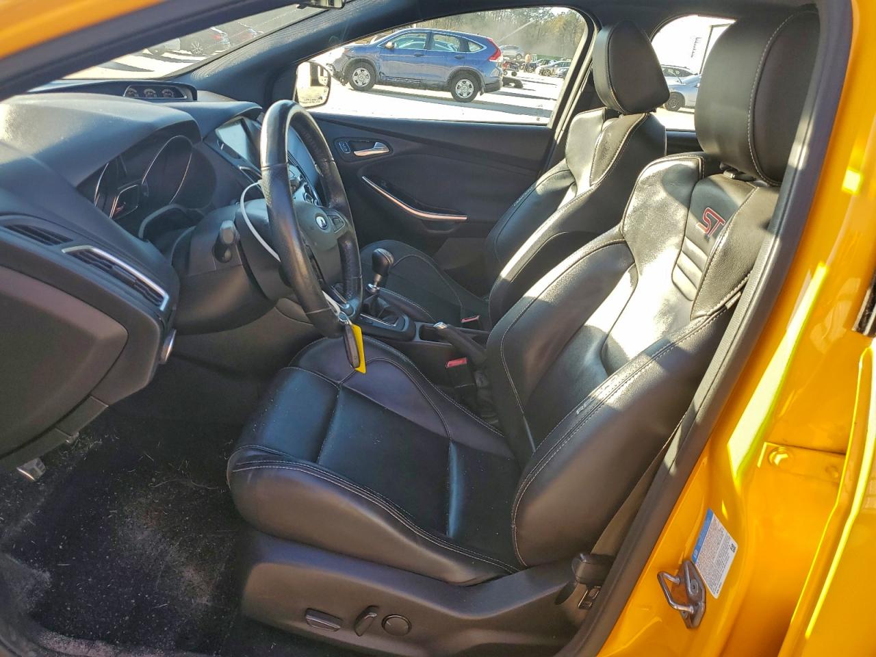 Ford Focus St Image 13