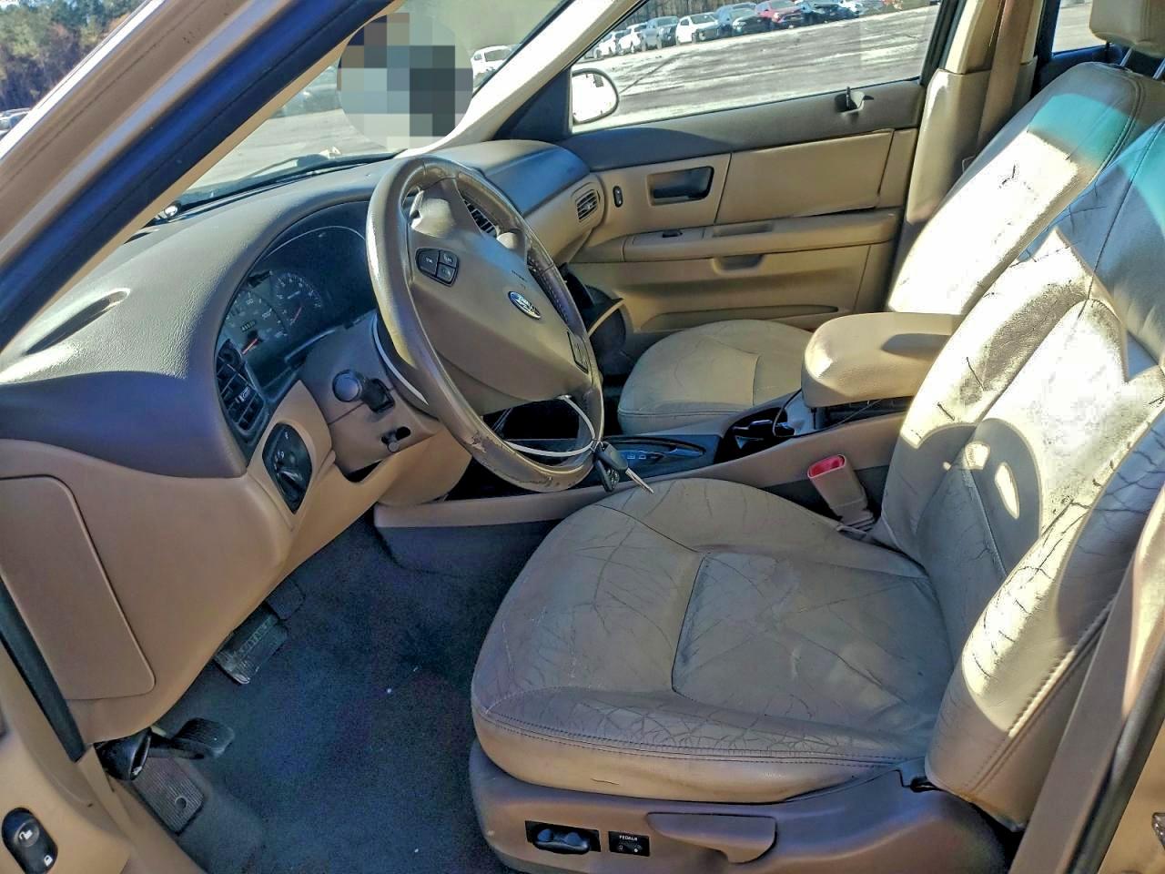 Ford Taurus Sel Image 5