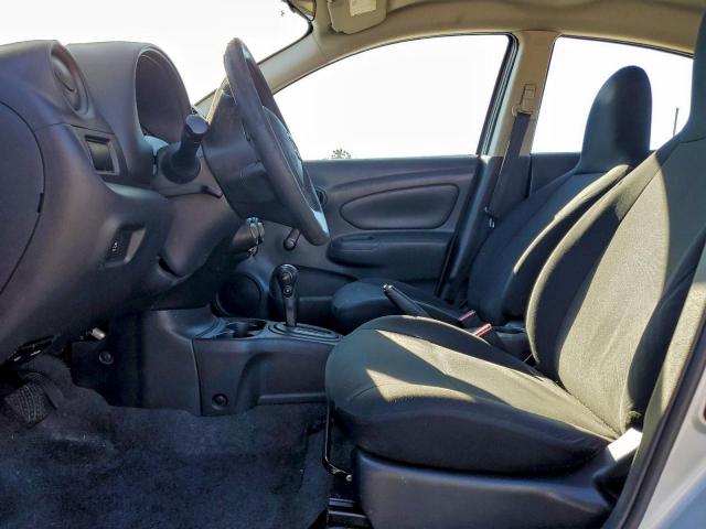 Nissan Versa S Image 7