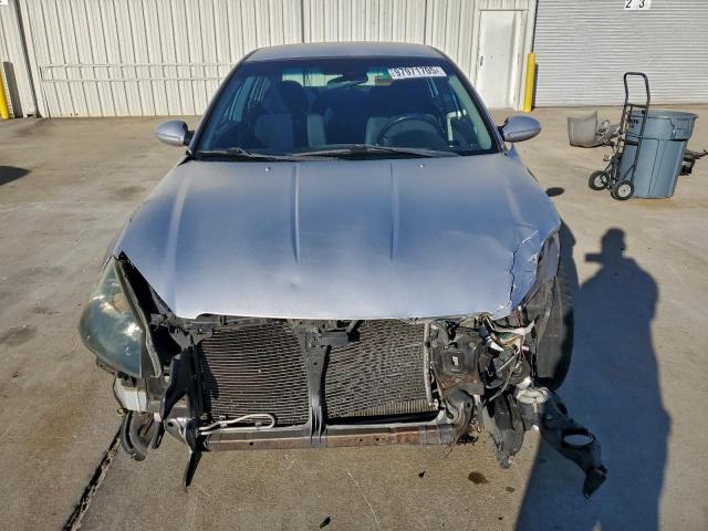 Nissan Altima S Image 10