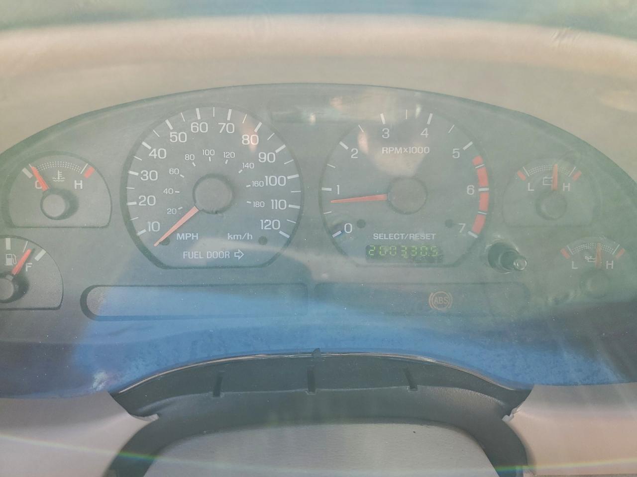 Ford Mustang Image 3