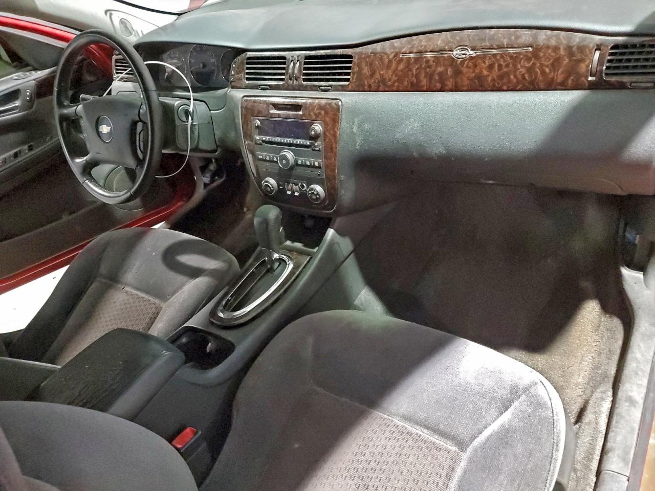 Chevrolet Impala Lt Image 9