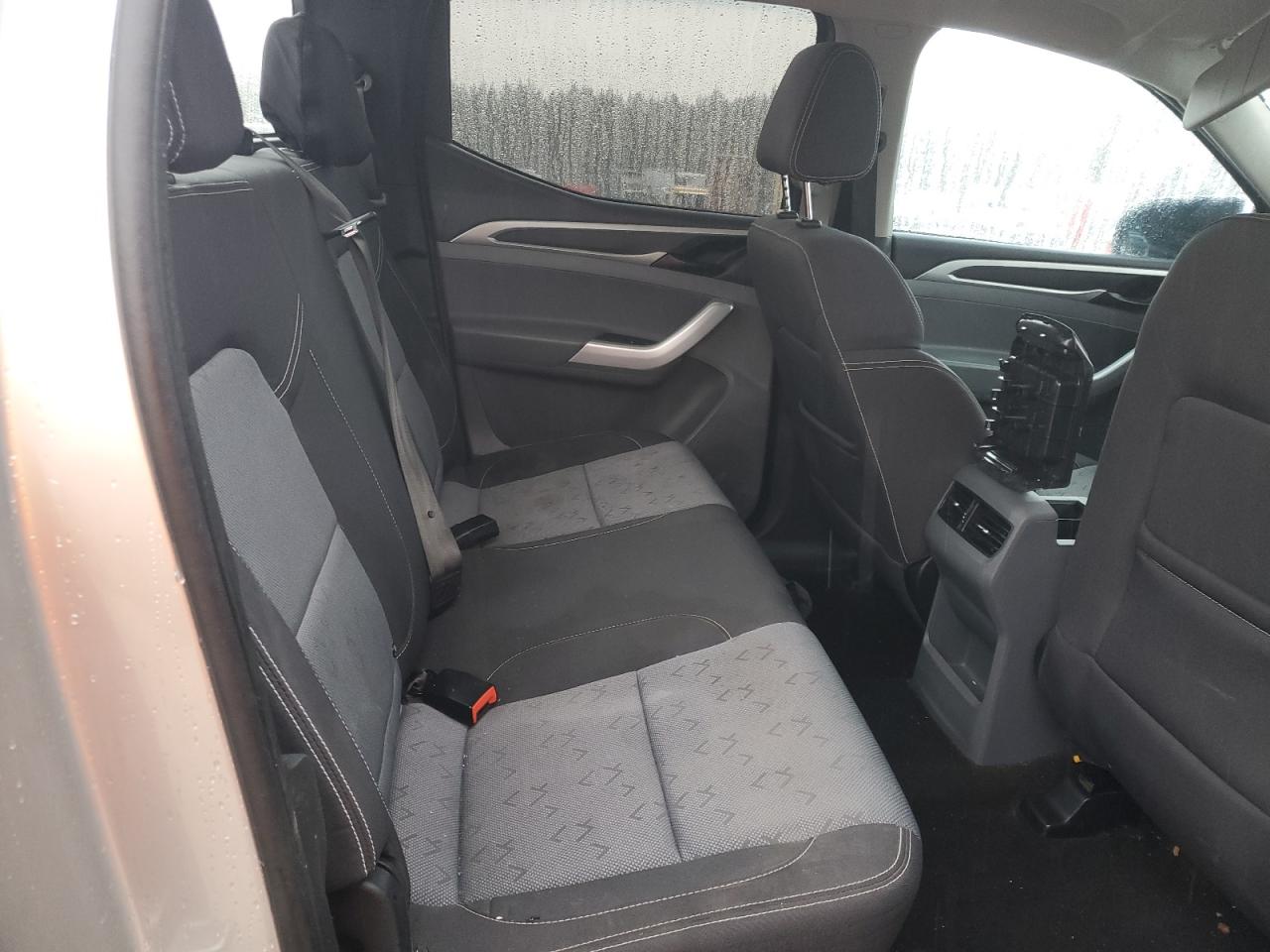 Chevrolet Silverado Image 10