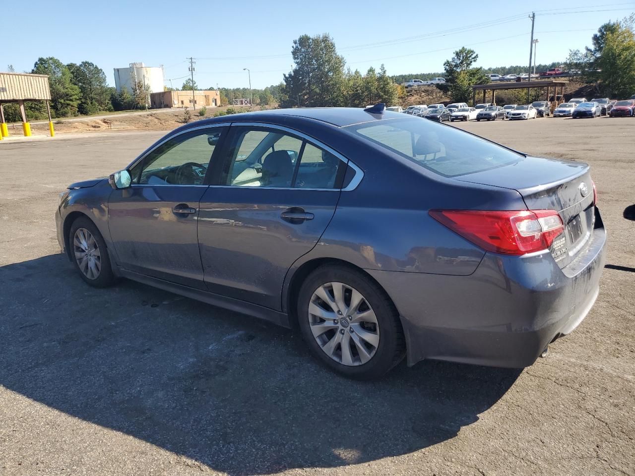 Subaru Legacy 2.5i Premium Image 4