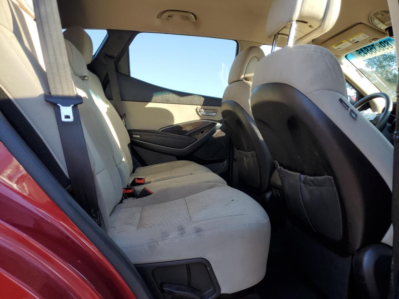 Hyundai SANTA FE Image 12