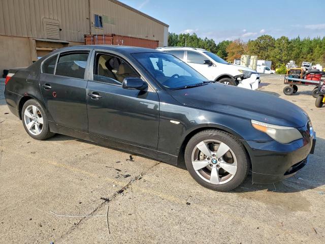 BMW 5 Series Xi Image 11