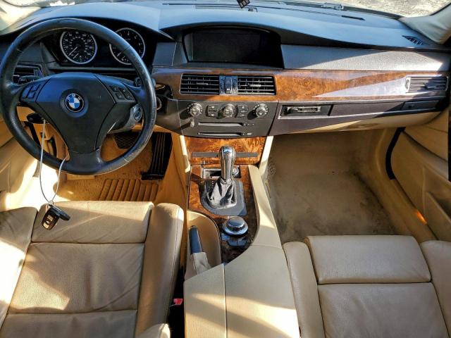 BMW 5 Series Xi Image 10