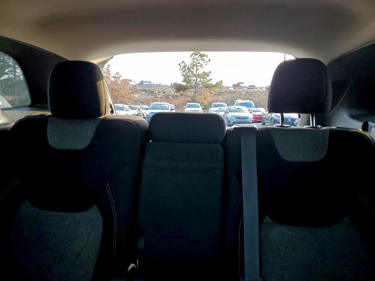 Jeep Grand Cherokee Sport Image 2