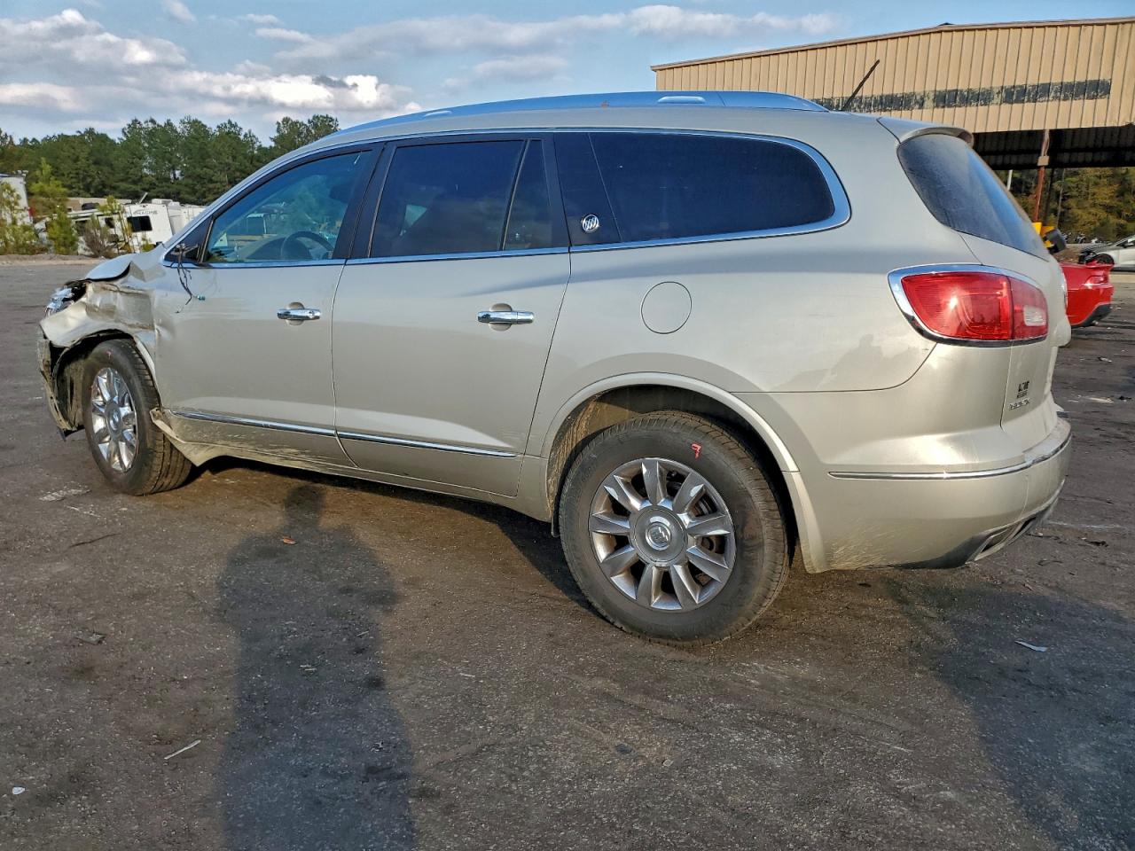 Buick Enclave Image 3