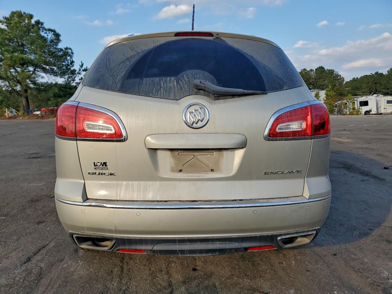 Buick Enclave Image 13