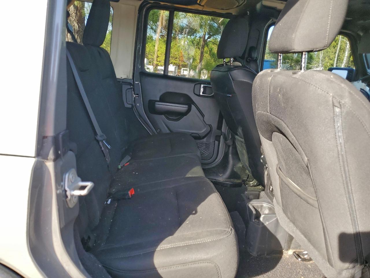 Jeep Wrangler Sport Image 7