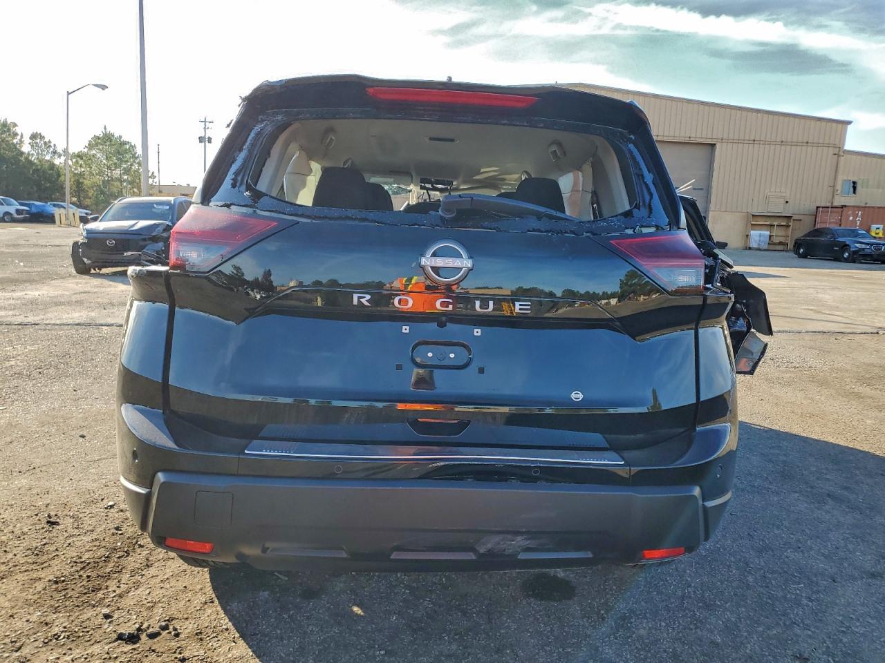 Nissan Rogue Sv Image 4