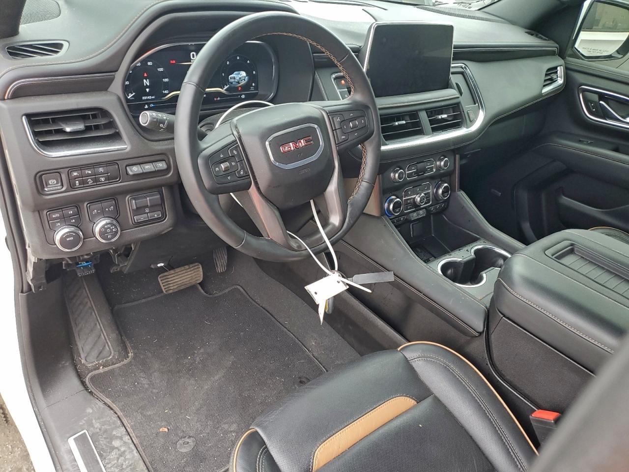 GMC Yukon At4 Image 6