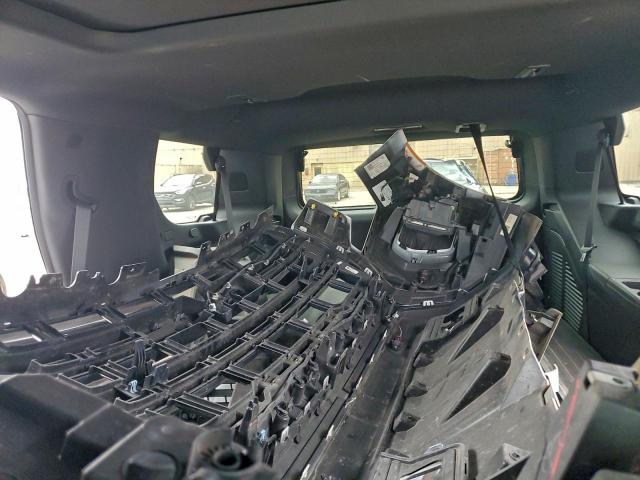 GMC Yukon At4 Image 7