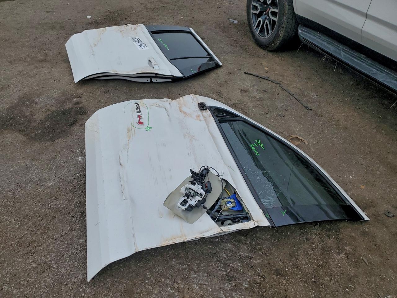 GMC Yukon At4 Image 8