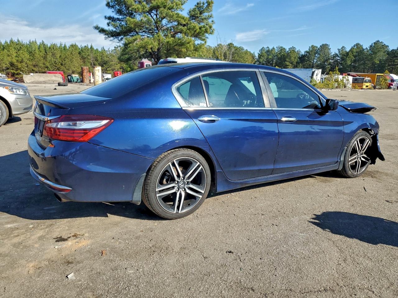 Honda Accord Sport Image 11