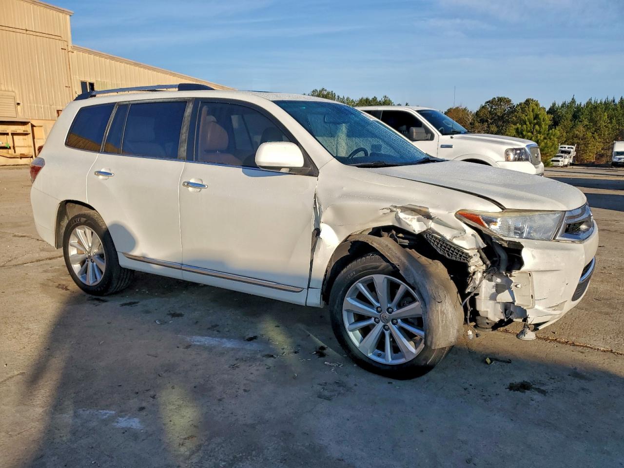 Toyota Highlander Hybrid Limited Image 13