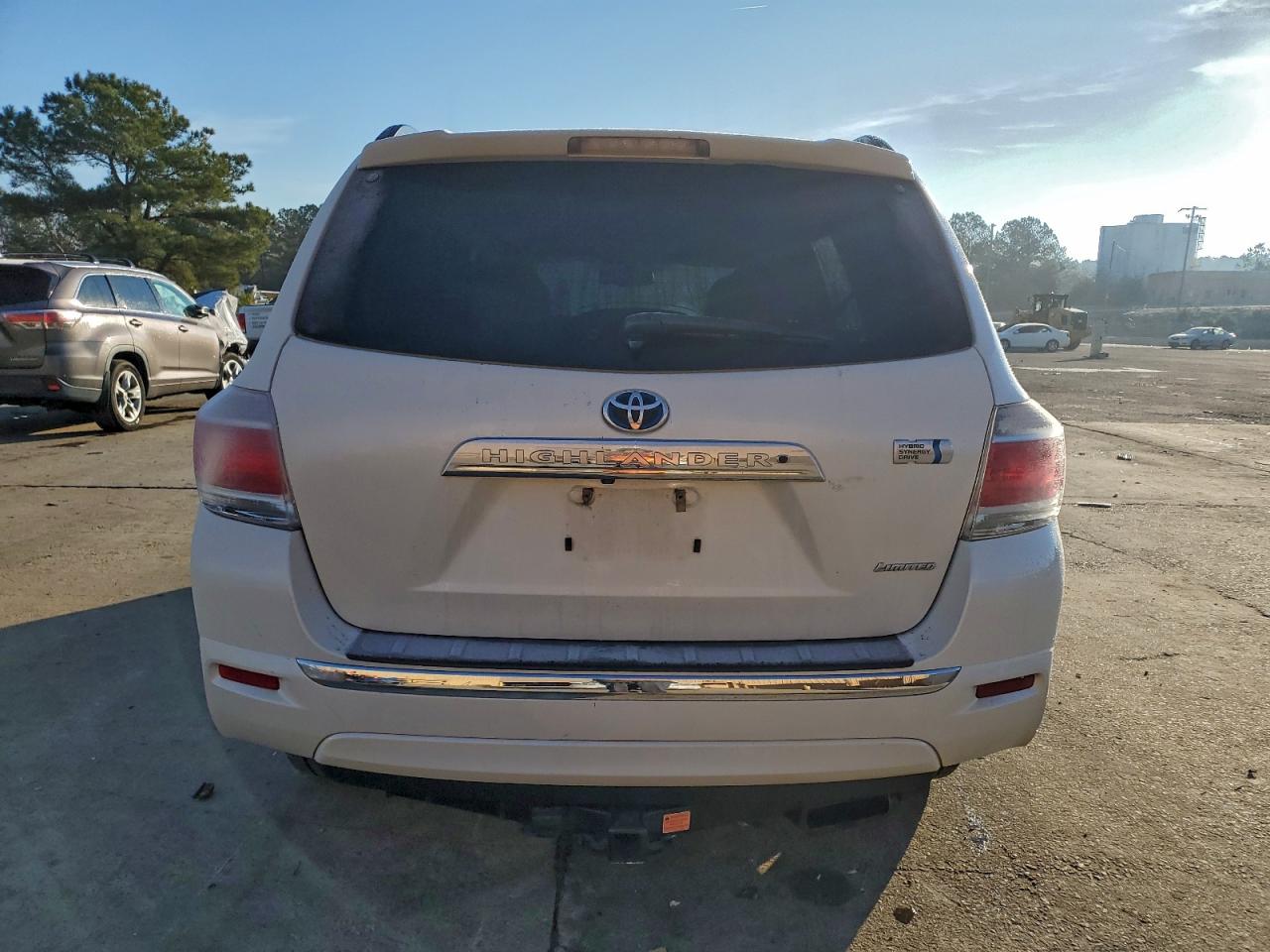 Toyota Highlander Hybrid Limited Image 5