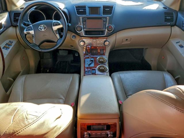 Toyota Highlander Hybrid Limited Image 6