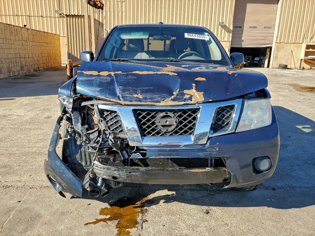 Nissan Frontier S Image 2