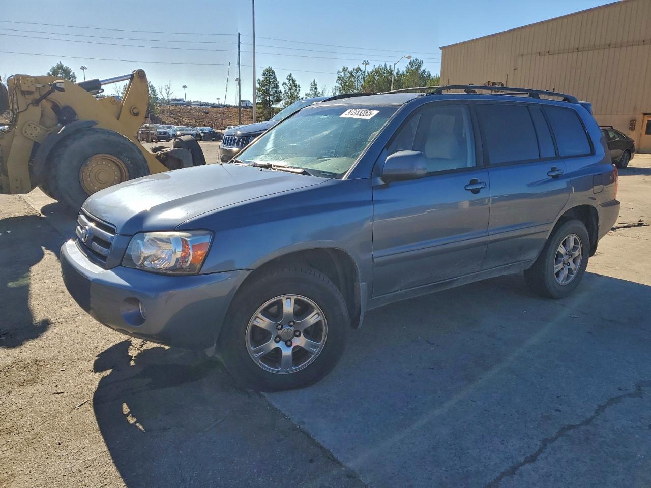 Toyota Highlander Sport Image 1