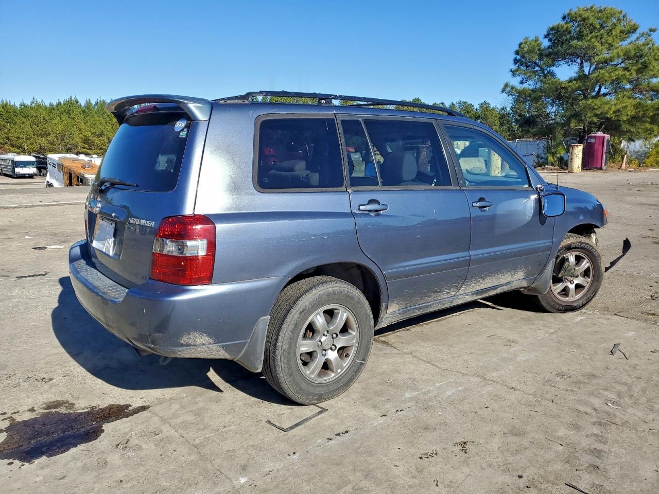 Toyota Highlander Sport Image 3