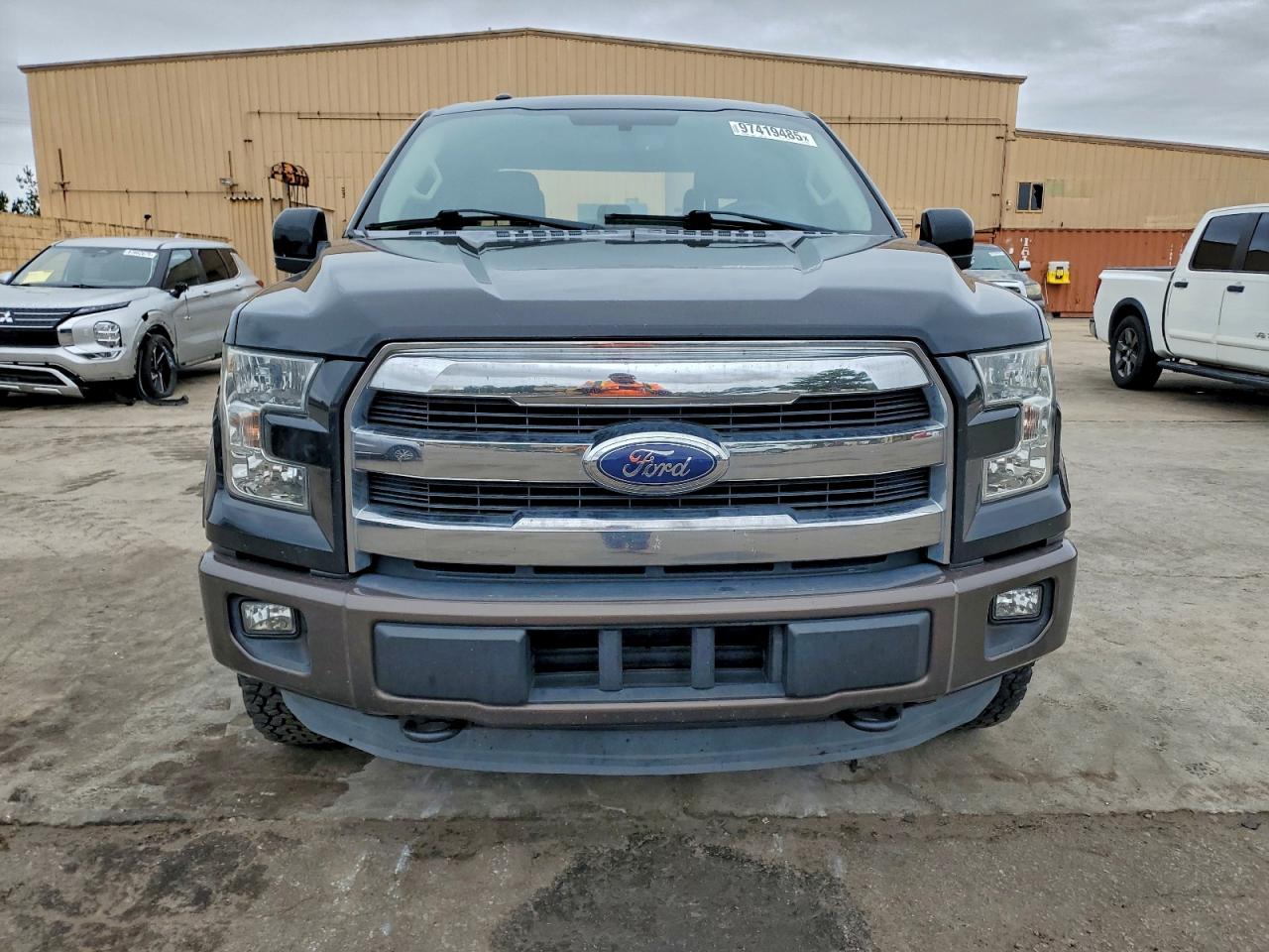 Ford F-150 Supercrew Image 5