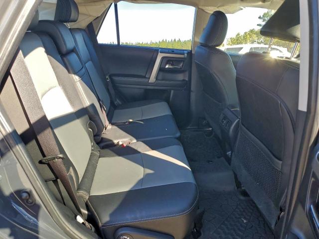 Toyota 4Runner Sr5/sr5 Premium Image 4