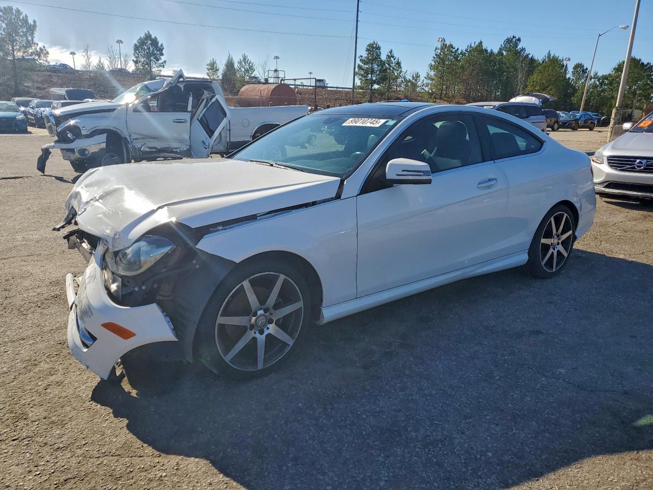 Mercedes-Benz C-Class 250 Image 1