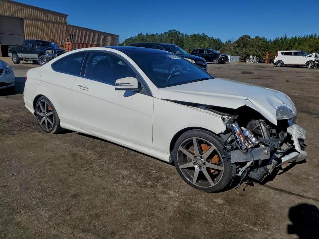 Mercedes-Benz C-Class 250 Image 7