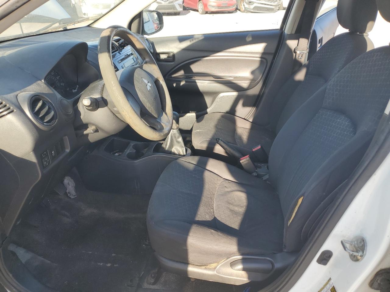 Mitsubishi Mirage De Image 8