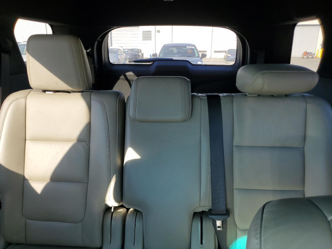 Ford Explorer Xlt Image 8