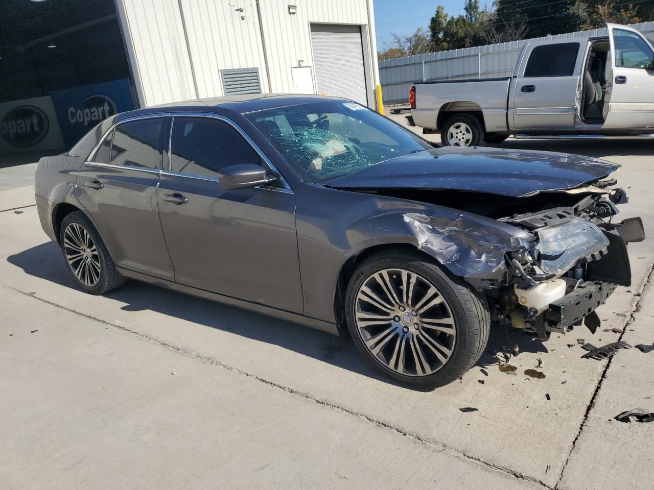 Chrysler 300 S Image 5