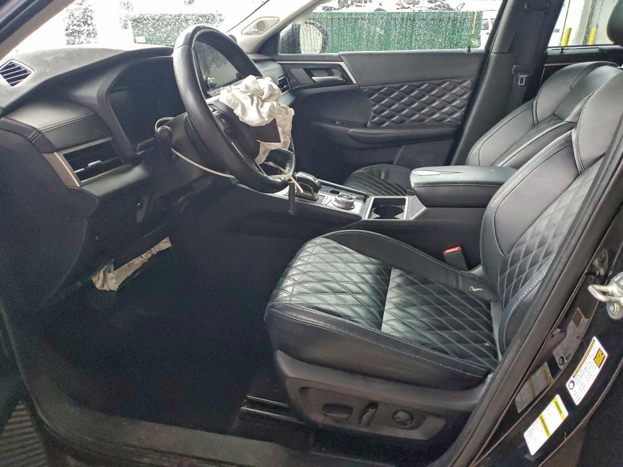 Mitsubishi Outlander Sel Image 2