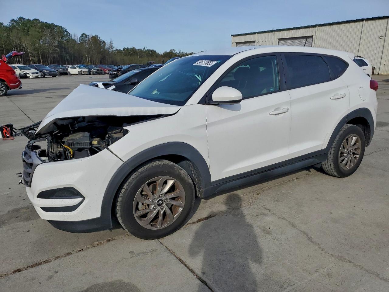 Hyundai TUCSON Se Image 1