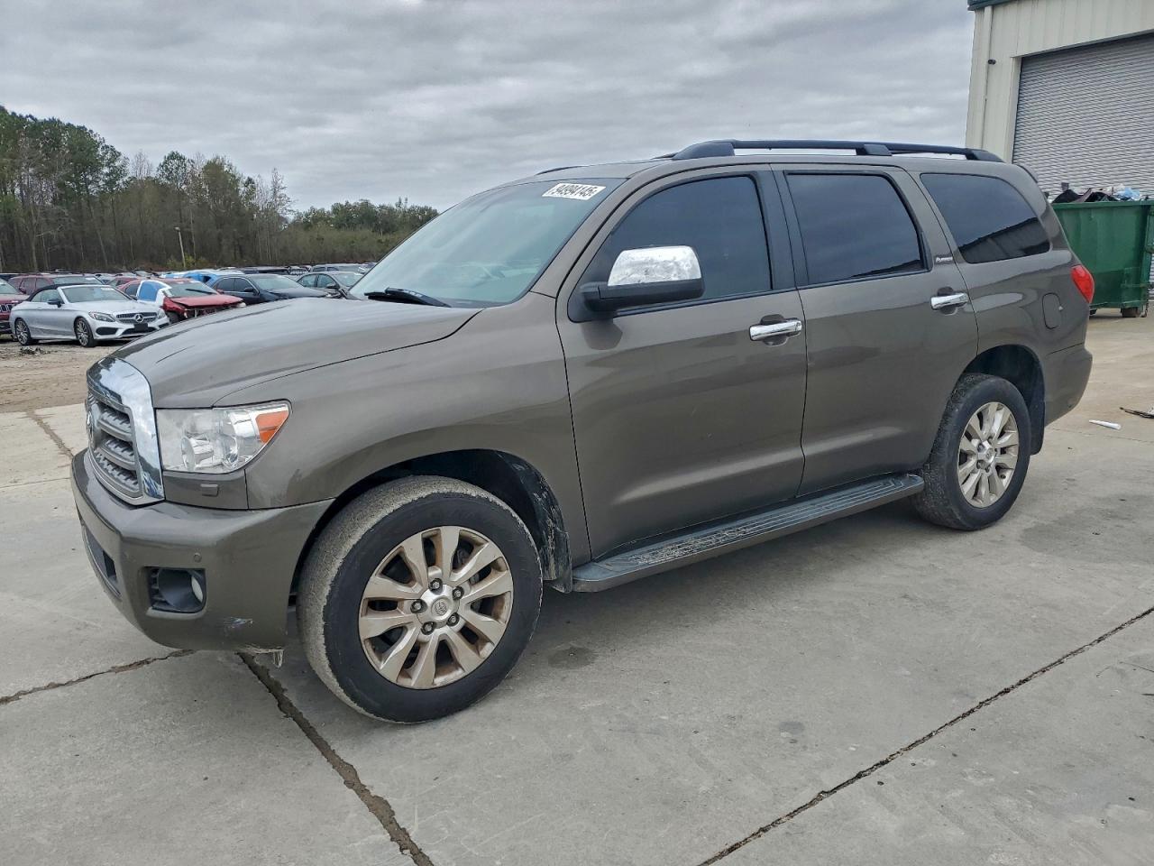 Toyota Sequoia Platinum Image 1