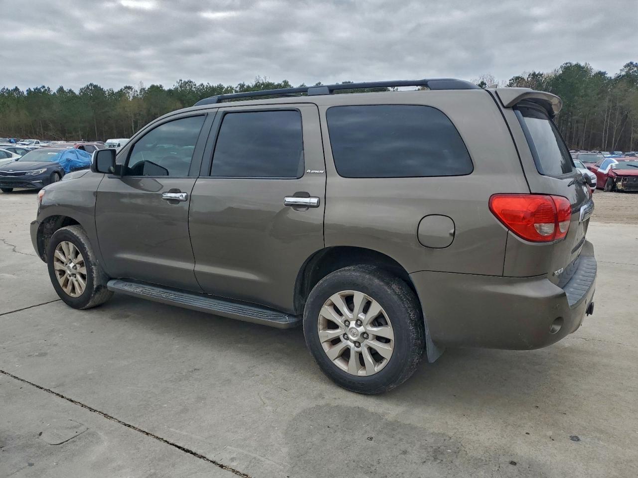 Toyota Sequoia Platinum Image 2
