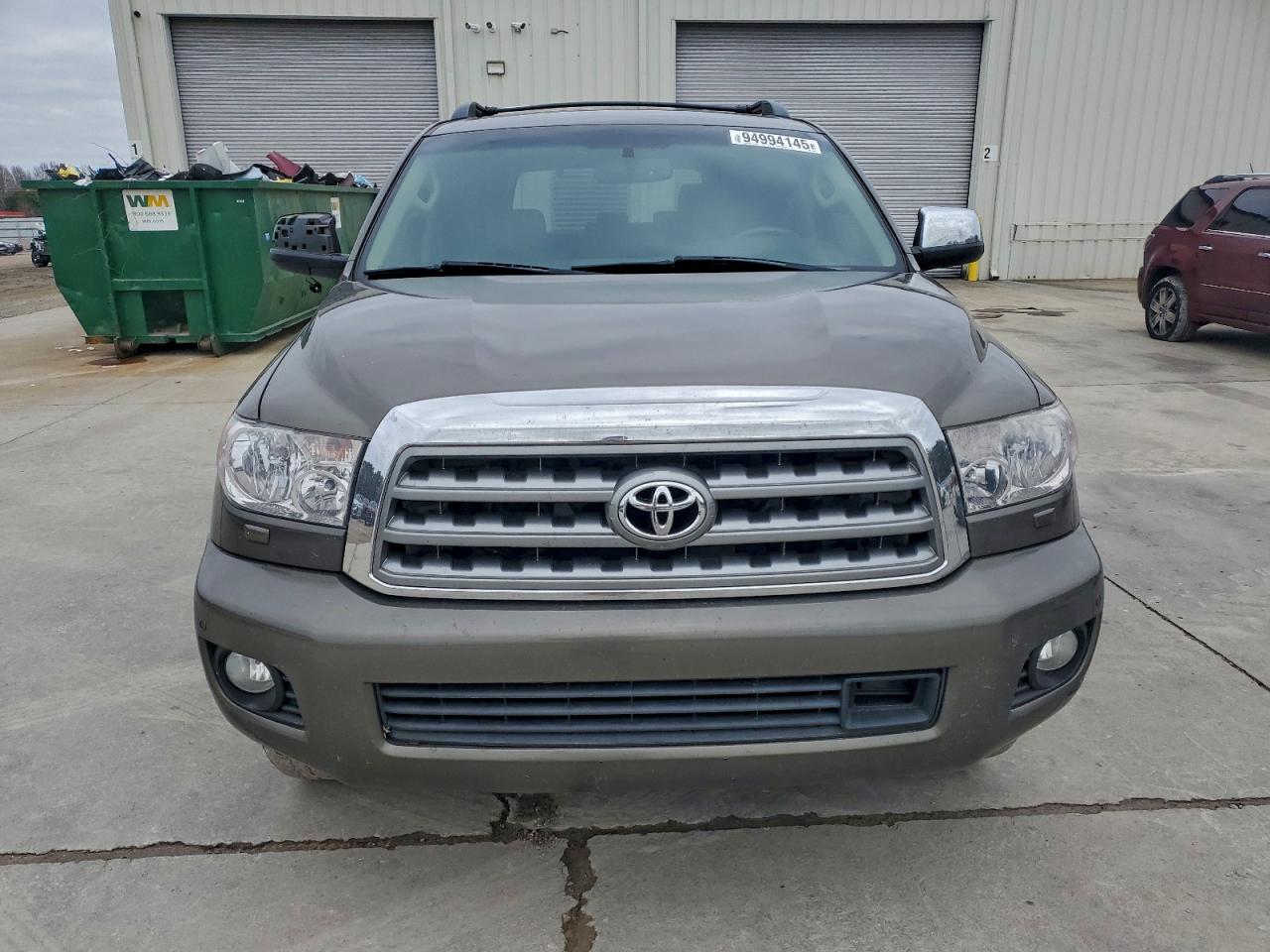 Toyota Sequoia Platinum Image 3