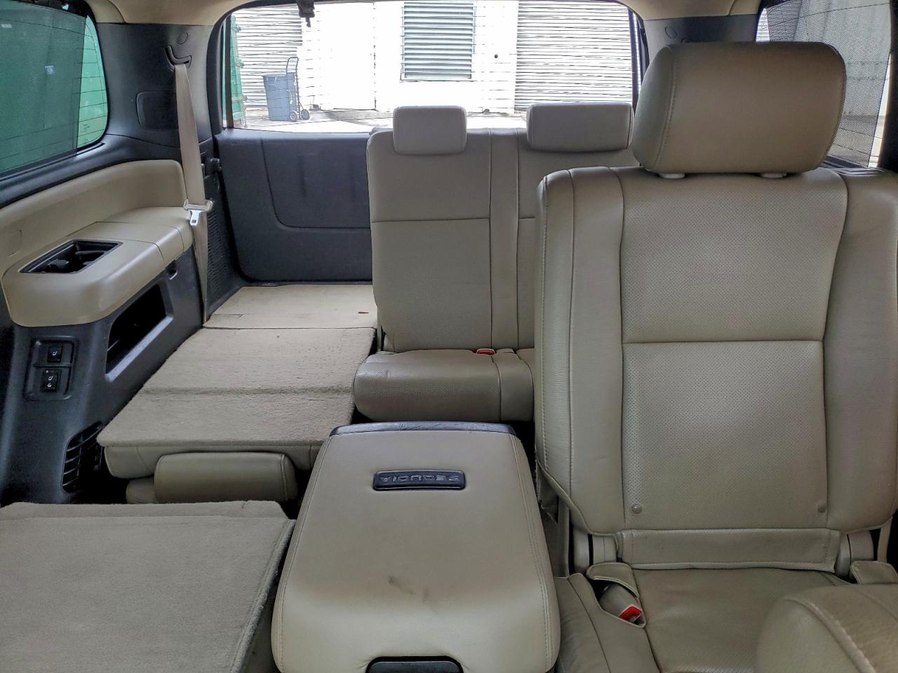Toyota Sequoia Platinum Image 13