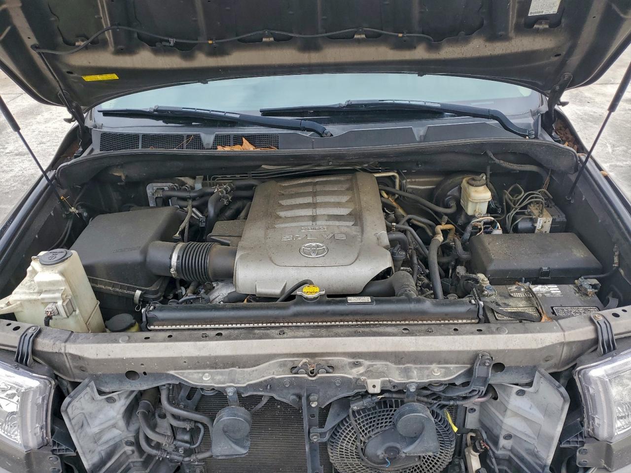 Toyota Sequoia Platinum Image 11